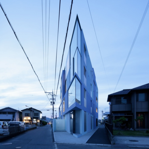 On the corner / eastern design office