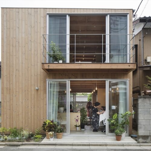 Wooden box house / suzuki architects