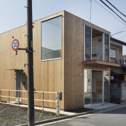 Wooden box house / suzuki architects