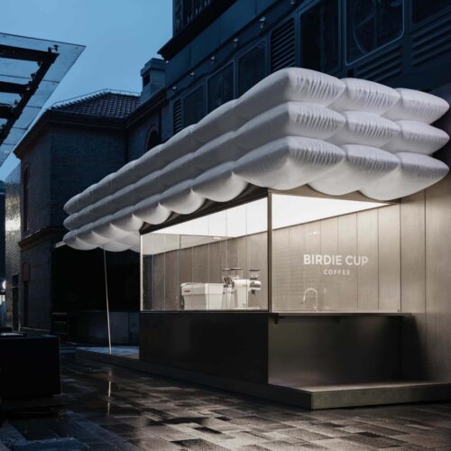 Birdie Cup Coffee / F.O.G. Architecture