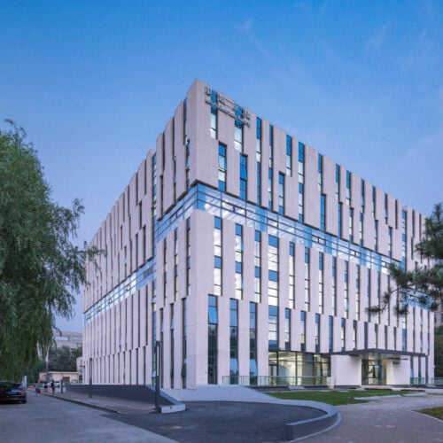 Tsinghua University's Law Faculty Library / KOKAISTUDIOS