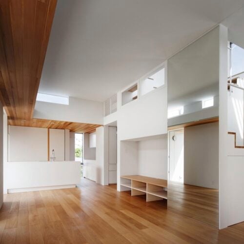 House in Okazaki / Kazuki Moroe Architects