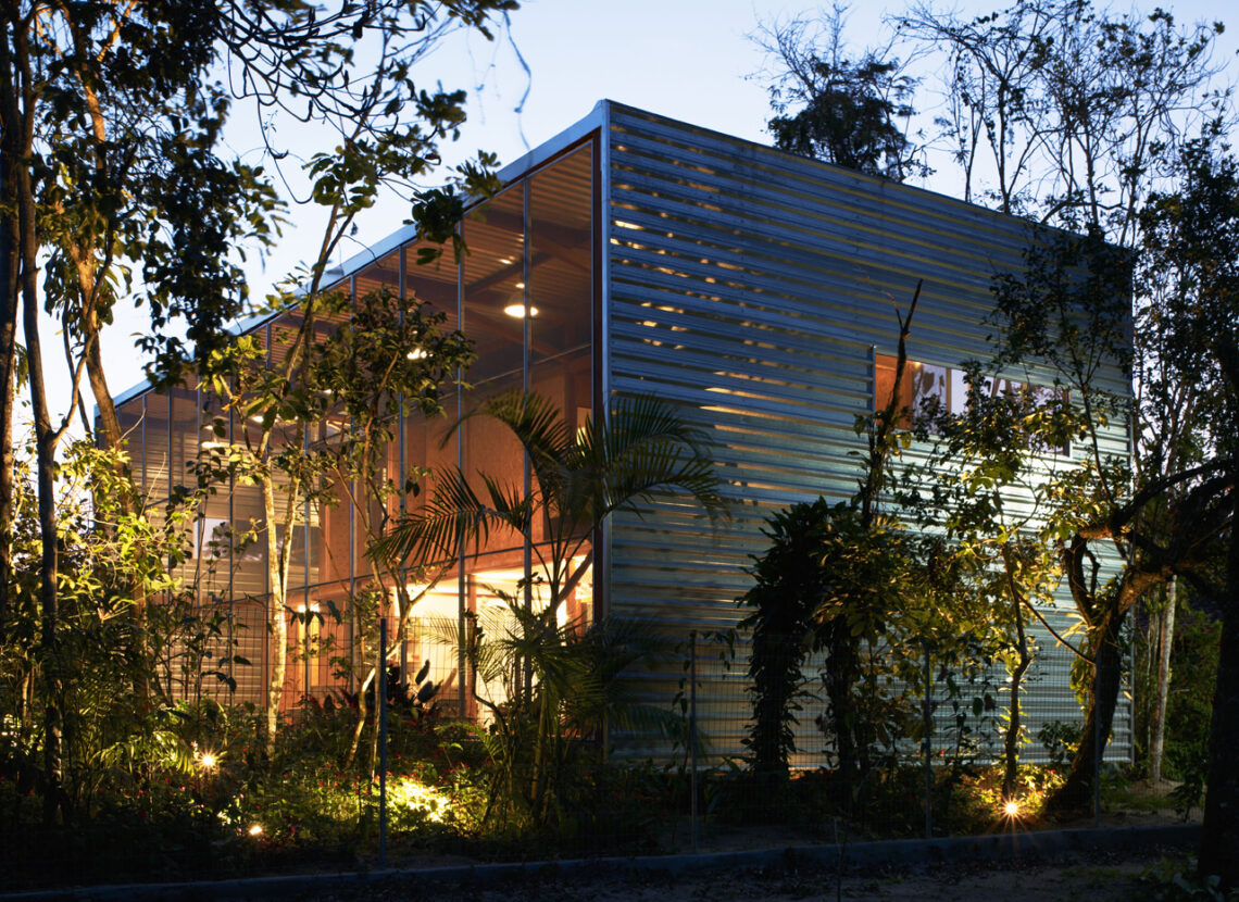 Rr house / andrade morettin arquitetos associados