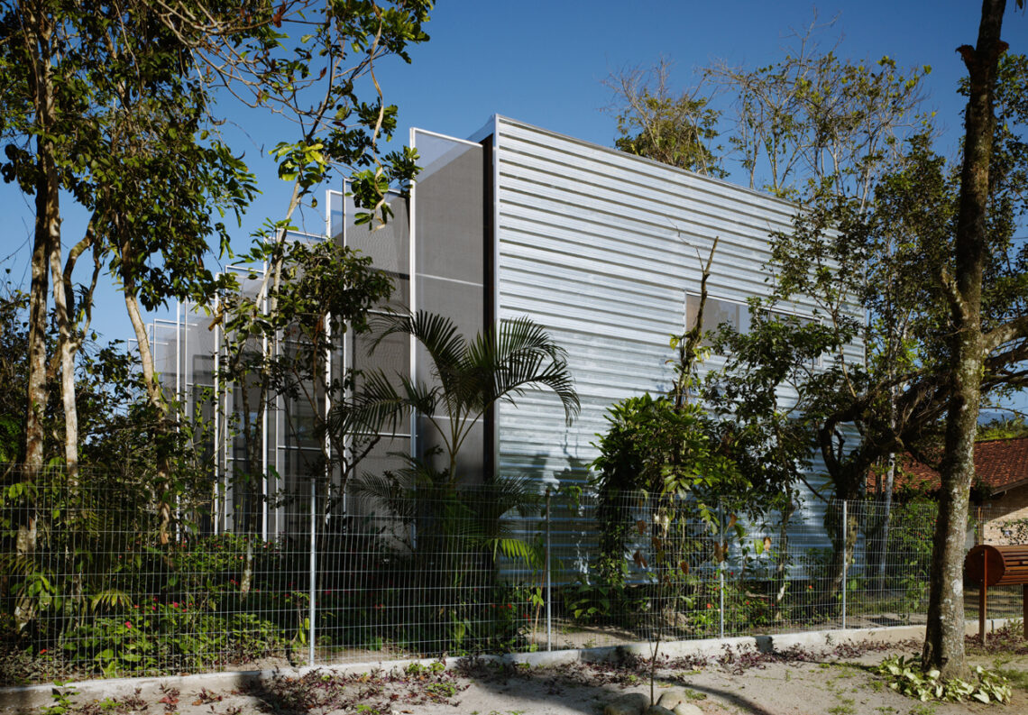 Rr house / andrade morettin arquitetos associados