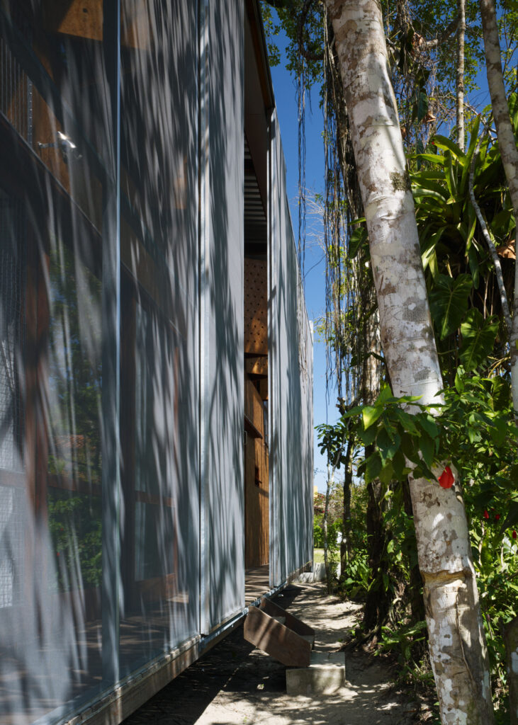 Rr house / andrade morettin arquitetos associados