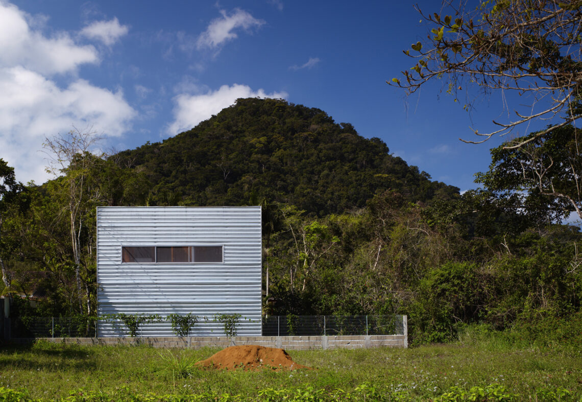 Rr house / andrade morettin arquitetos associados