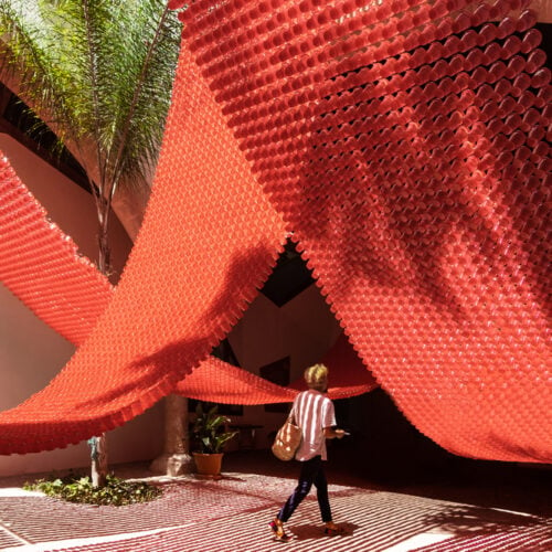 The Catenary and the Arc Installation / Manuel Bouzas + Santiago del Aguila