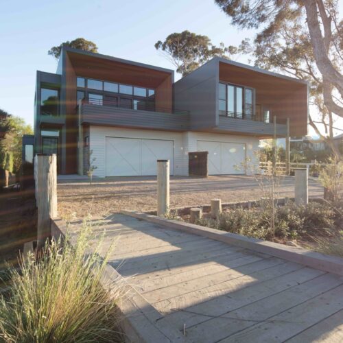 Mornington beach houses / habitech systems