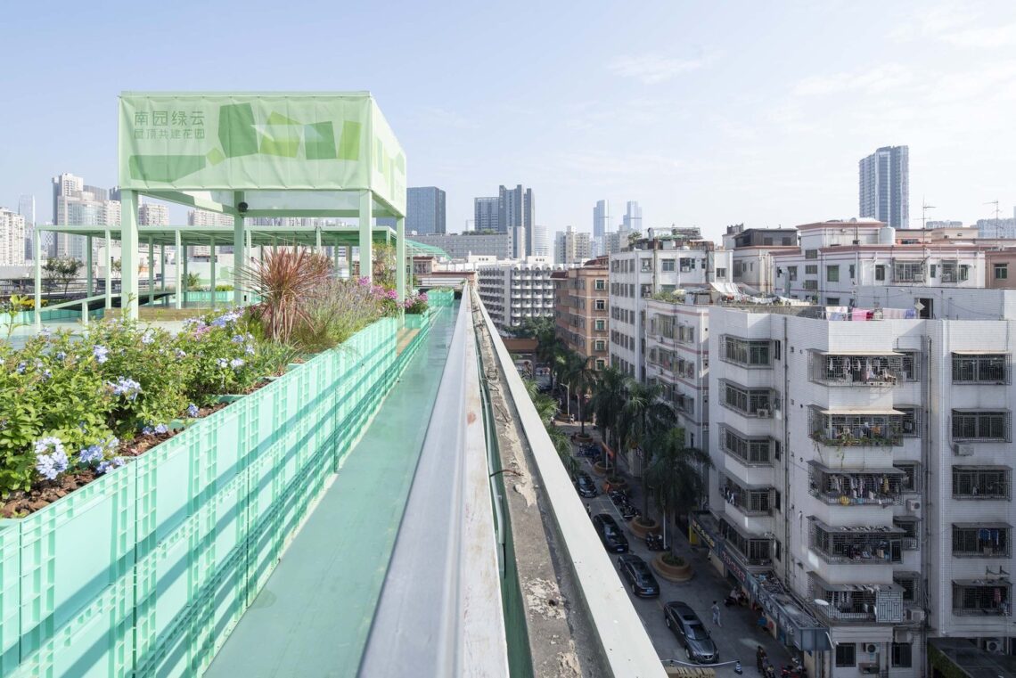 Co-build roof garden "green cloud garden" / 11architecture