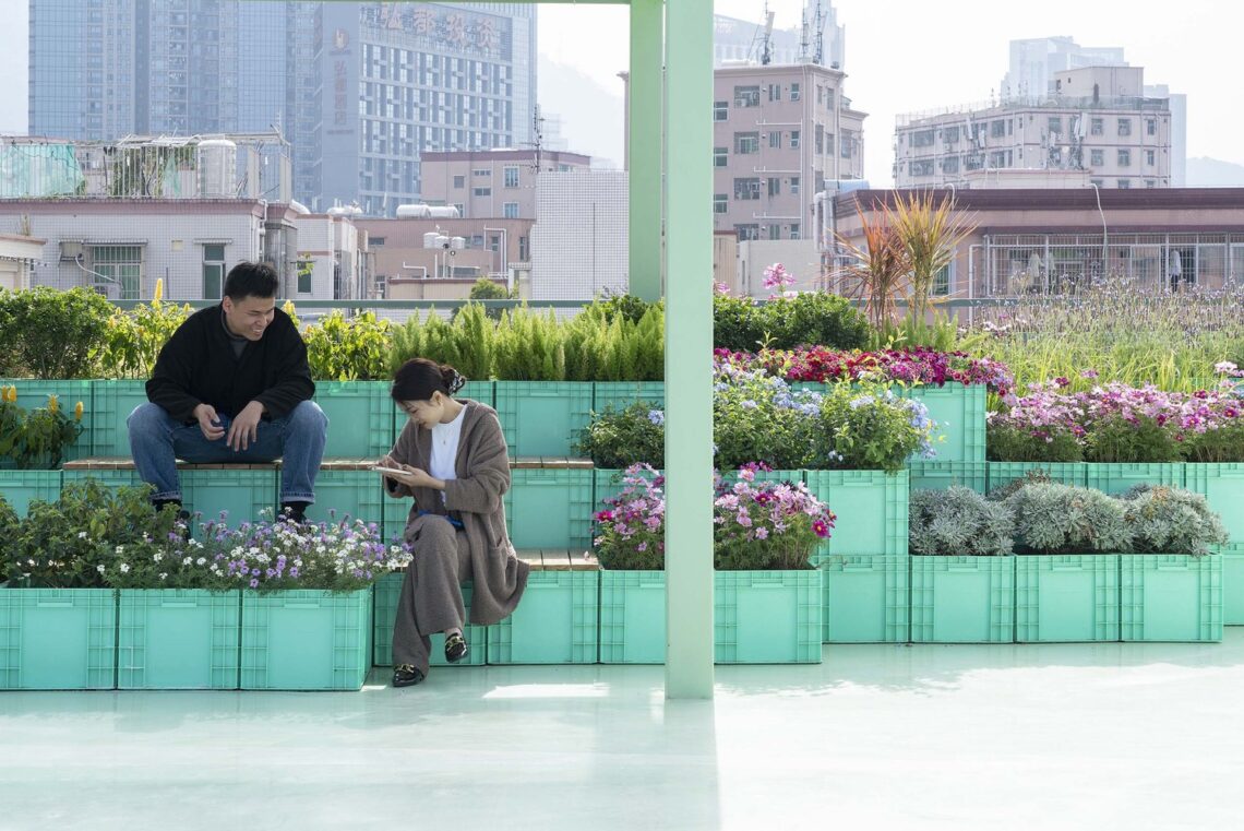 Co-build roof garden "green cloud garden" / 11architecture