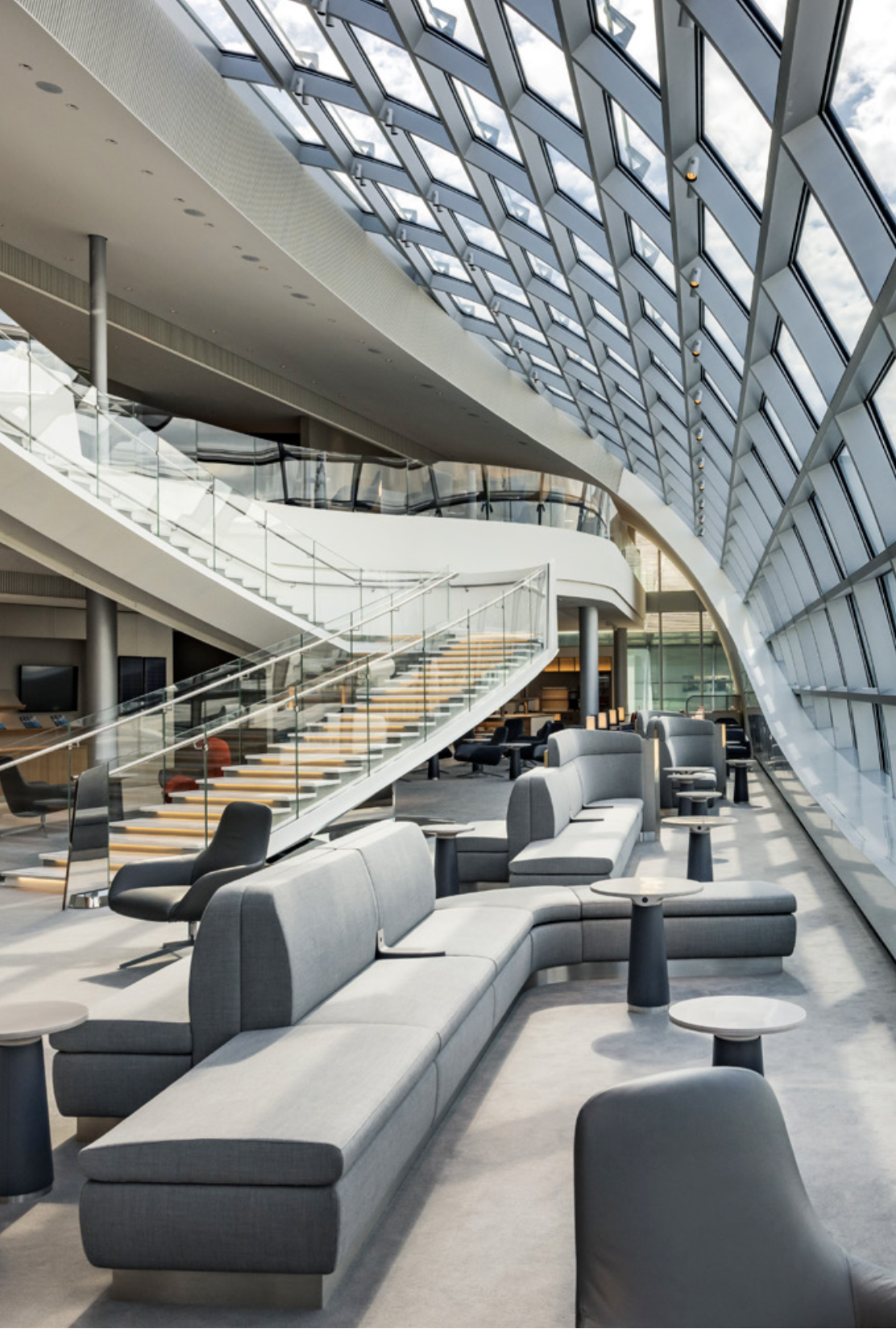 Air France lounge at Paris-Charles de Gaulle, Terminal 2F, designed by Jouin Manku. © Air France.