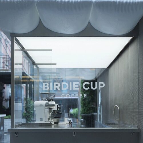 Birdie Cup Coffee / F.O.G. Architecture