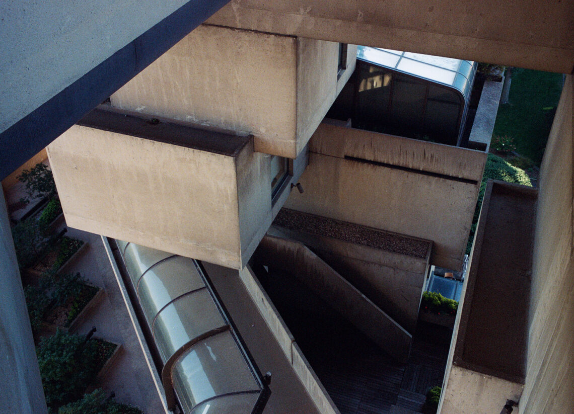 Habitat 67 / safdie architects