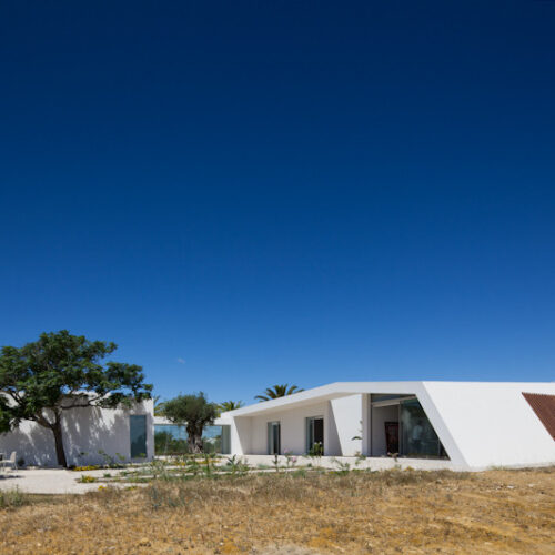 House in Tavira / Vitor Vilhena Architects