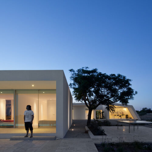 House in Tavira / Vitor Vilhena Architects