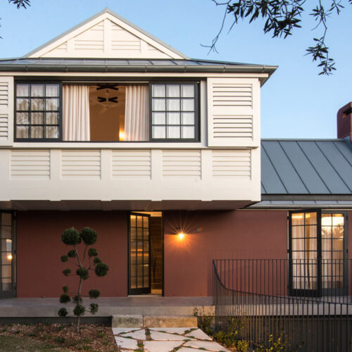 Balancing Home / Luigi Rosselli Architects