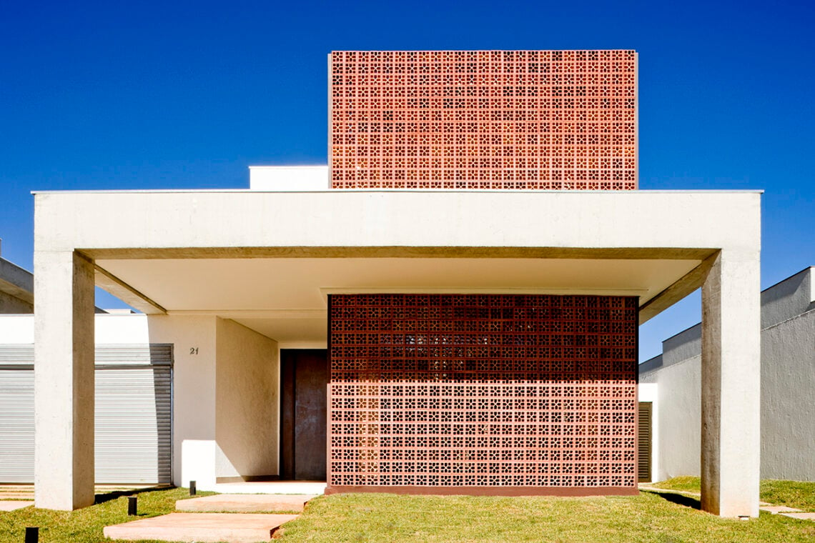 Nakata House / Atria Arquitetos