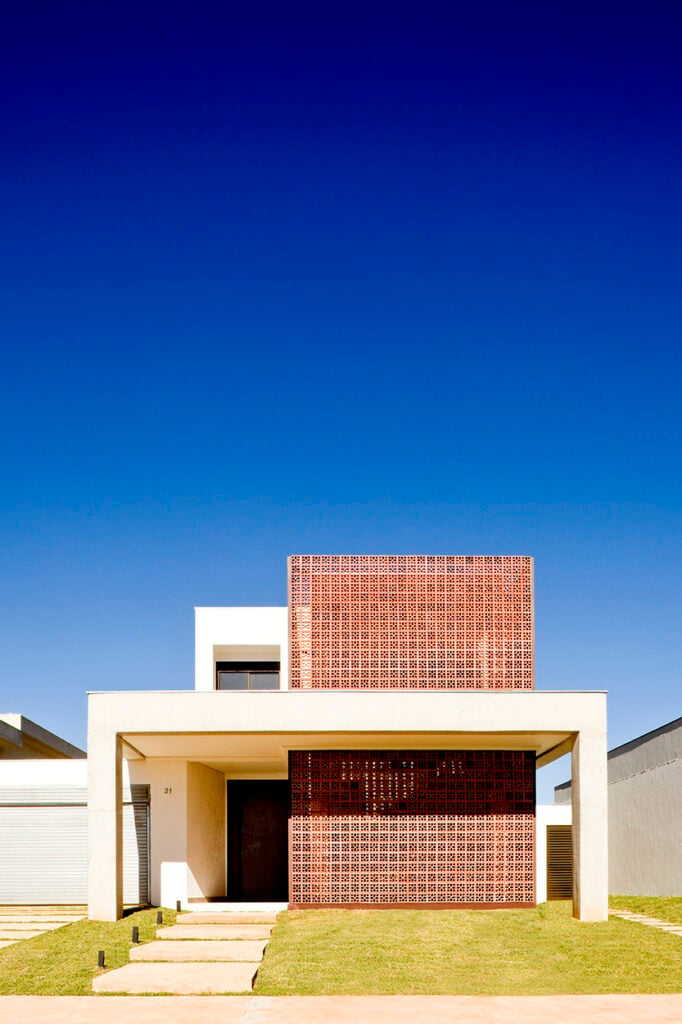 Nakata House / Atria Arquitetos