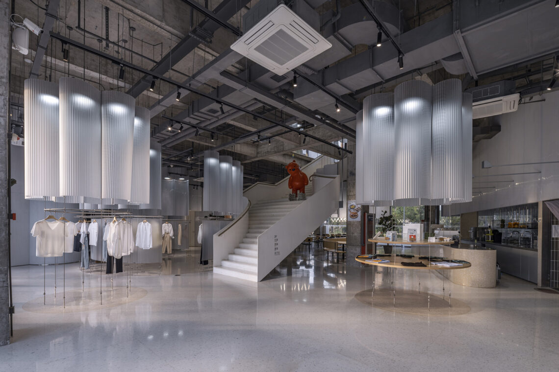 Cotton Park Vitality Island Store / SpaceStation