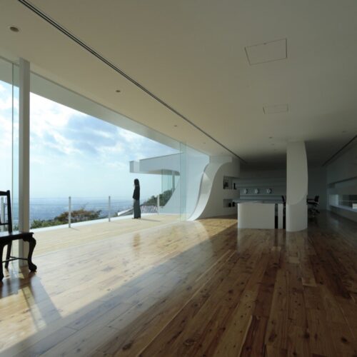 Mountains & Opening House / EASTERN Design Office