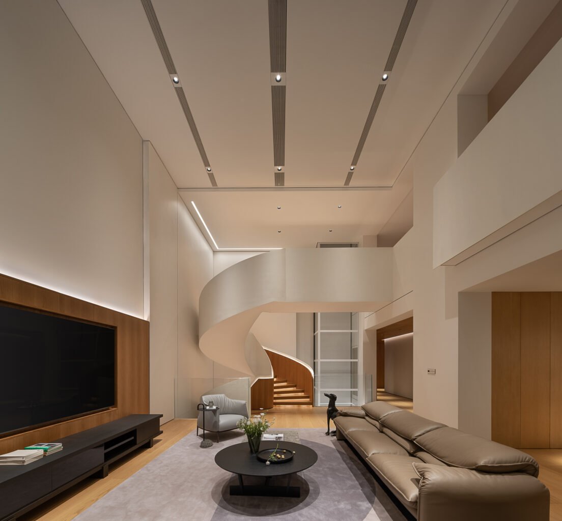 River Island Villa / Jishang Space Design