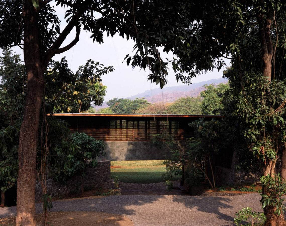 Belavali House / Studio Mumbai