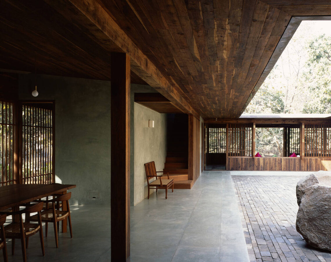 Copper House II / Studio Mumbai