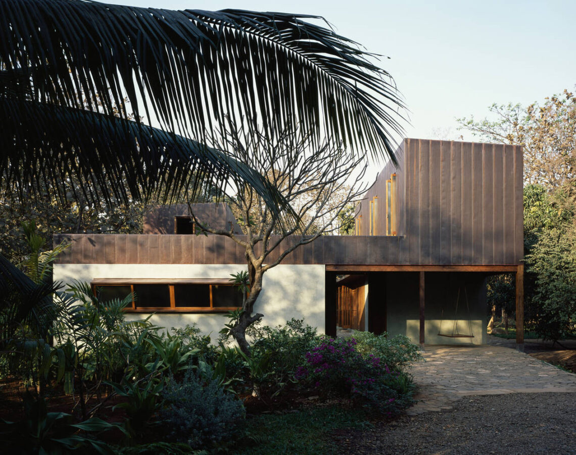 Copper House II / Studio Mumbai