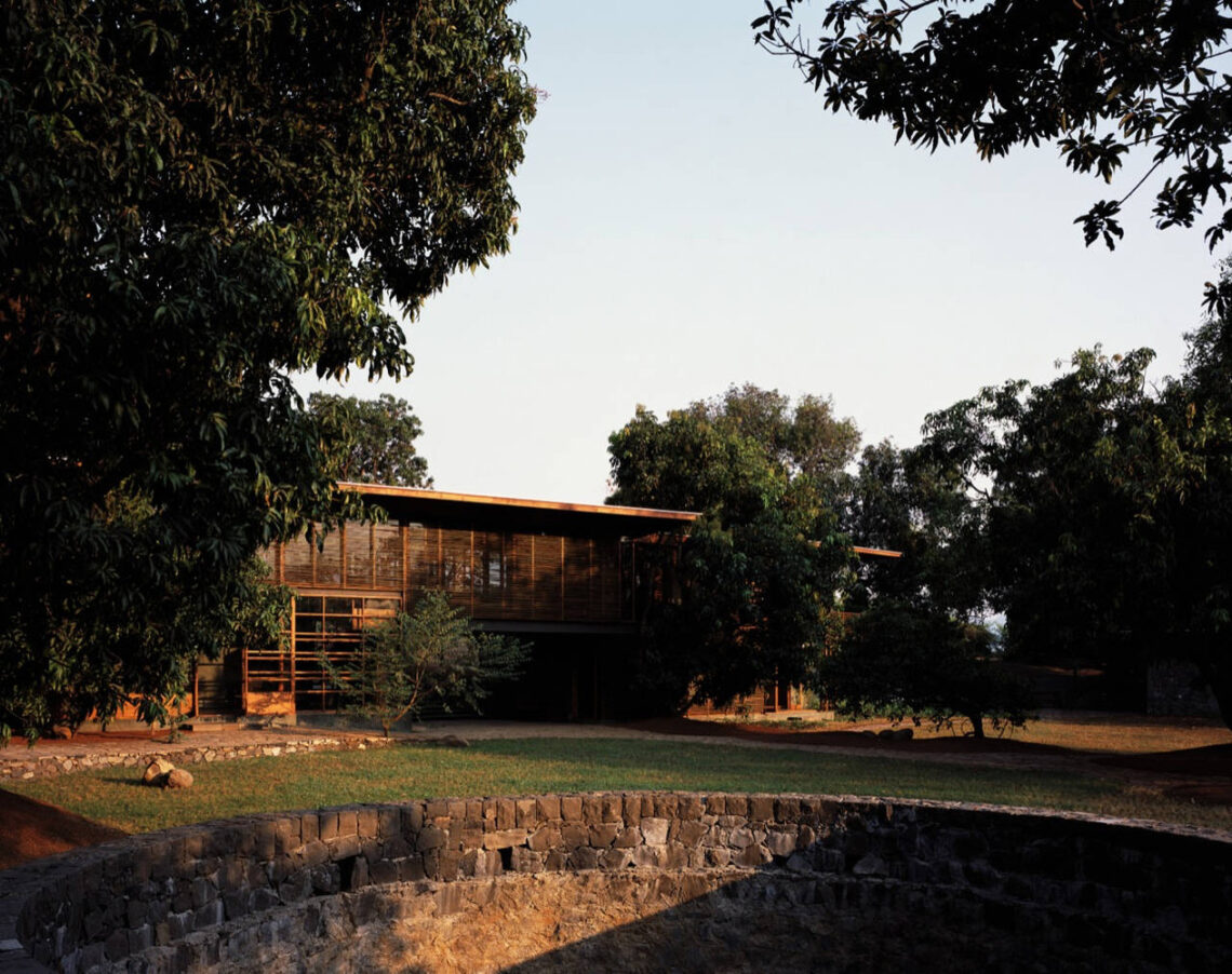 Belavali House / Studio Mumbai