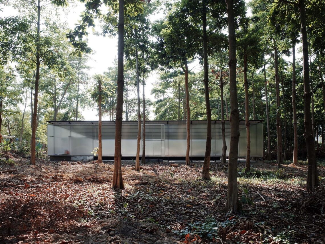 Pavilion in the forest / bansong studio