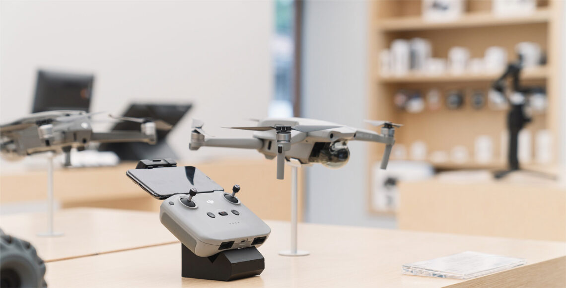 Dji retail store / e studio