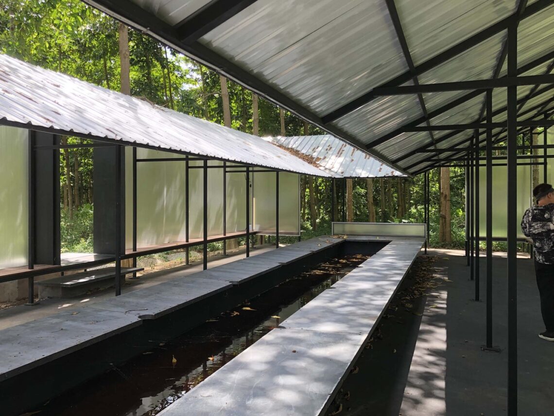 Pavilion in the forest / bansong studio