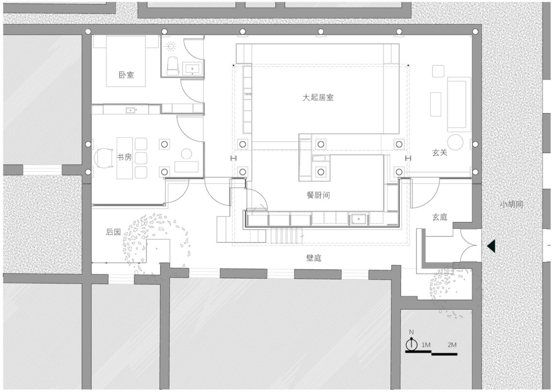 Carrying pole house / atelier kai architects