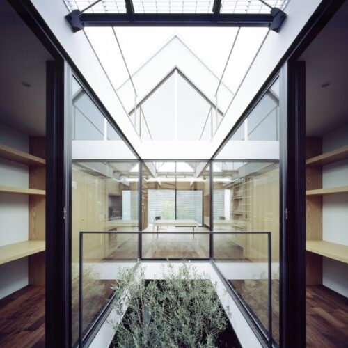 Ark / APOLLO Architects & Associates