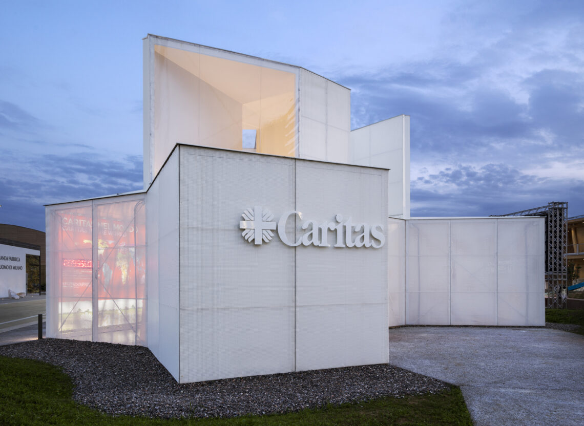 Caritas pavilion / piuarch