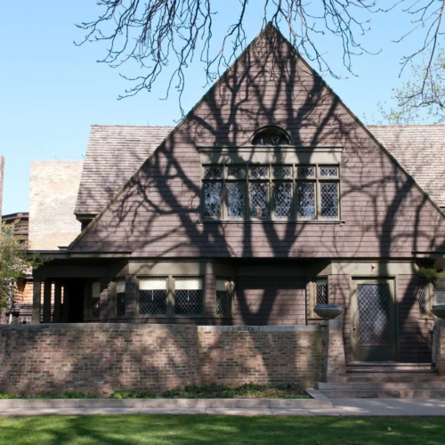 Exploring frank lloyd wright's architectural legacy in oak park, illinois