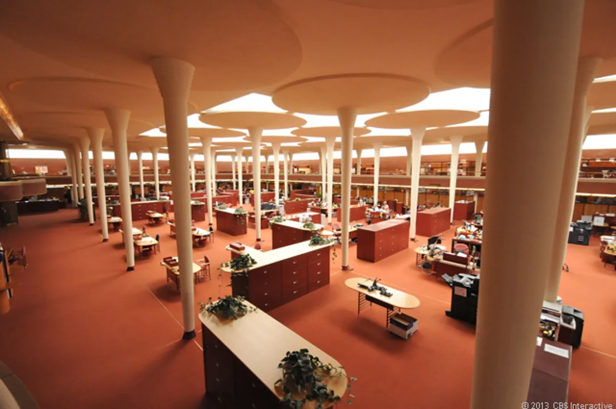 Frank Lloyd Wright's Architectural Feat: Supporting 60 Tons on A Lily Pad Columns at SC Johnson Headquarters