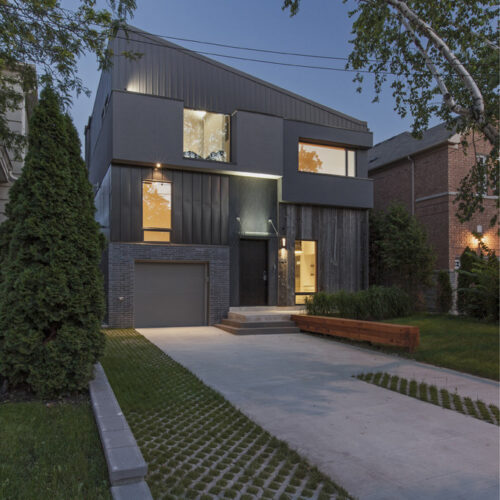 Tetris House / Atelier RZLBD