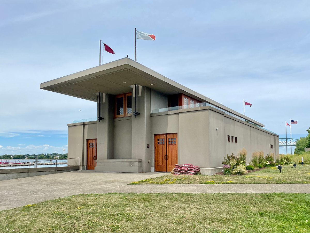 The Fontana Boathouse designed by Frank Lloyd Wright in 1905 and was finally built in 2007. Photography copyright of © Warren Lemay