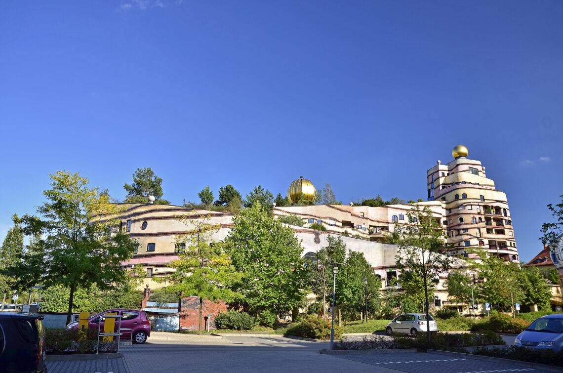 Waldspirale / friedensreich hundertwasser