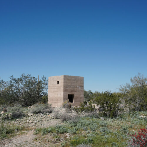 Architecture students builds rammed-earth shelter at frank lloyd wright's taliesin desert campus