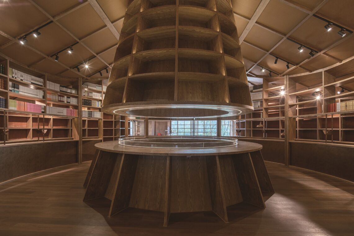 Hefei 1953 juxing grain post shanghai sanlian bookstore / su architects