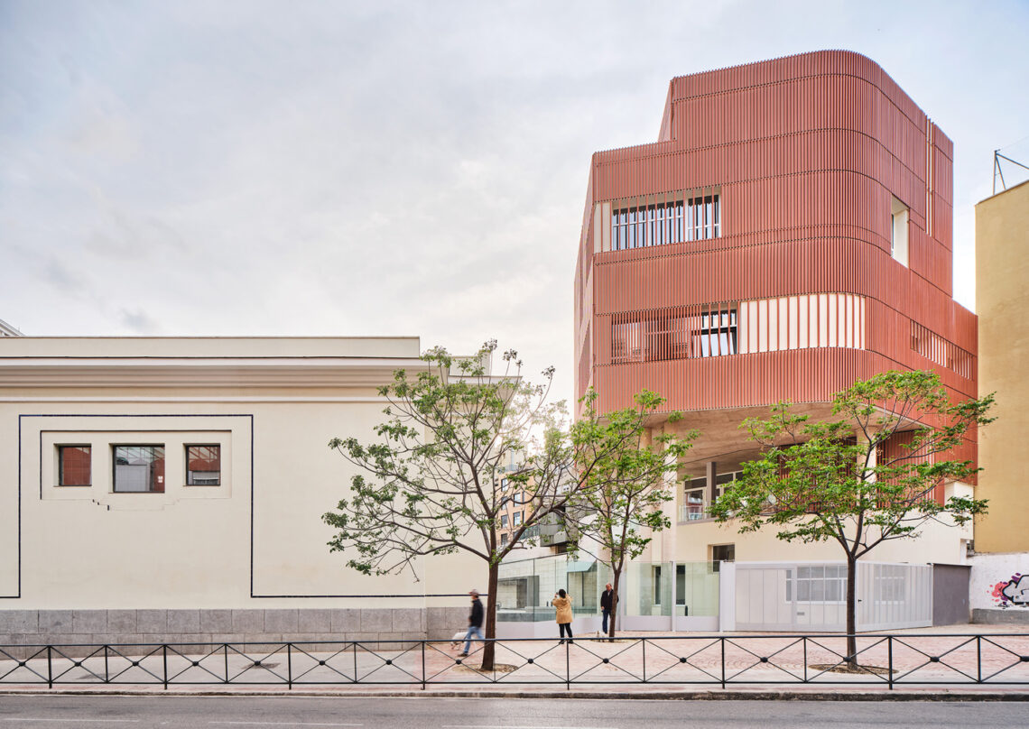 Refurbishment and extension of the buenavista cultural center / padilla nicás arquitectos