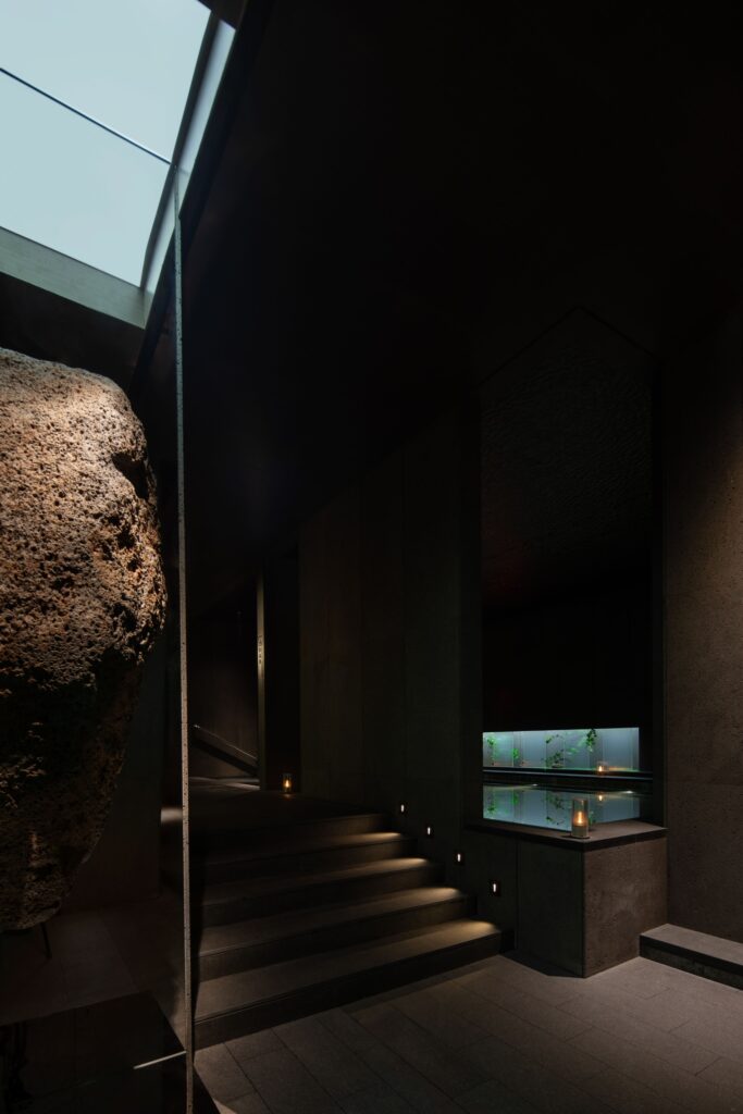 Shangchen Bathhouse / Wuxing Youxing Space Design