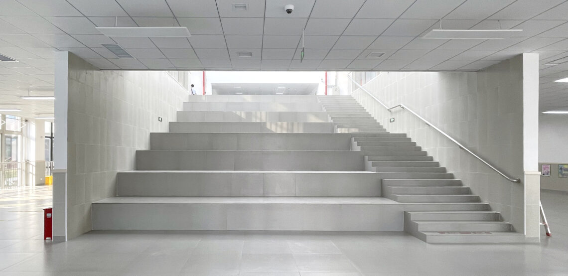 Shanghai conservatory of music experimental school hebi branch library interior renovation / urbanus