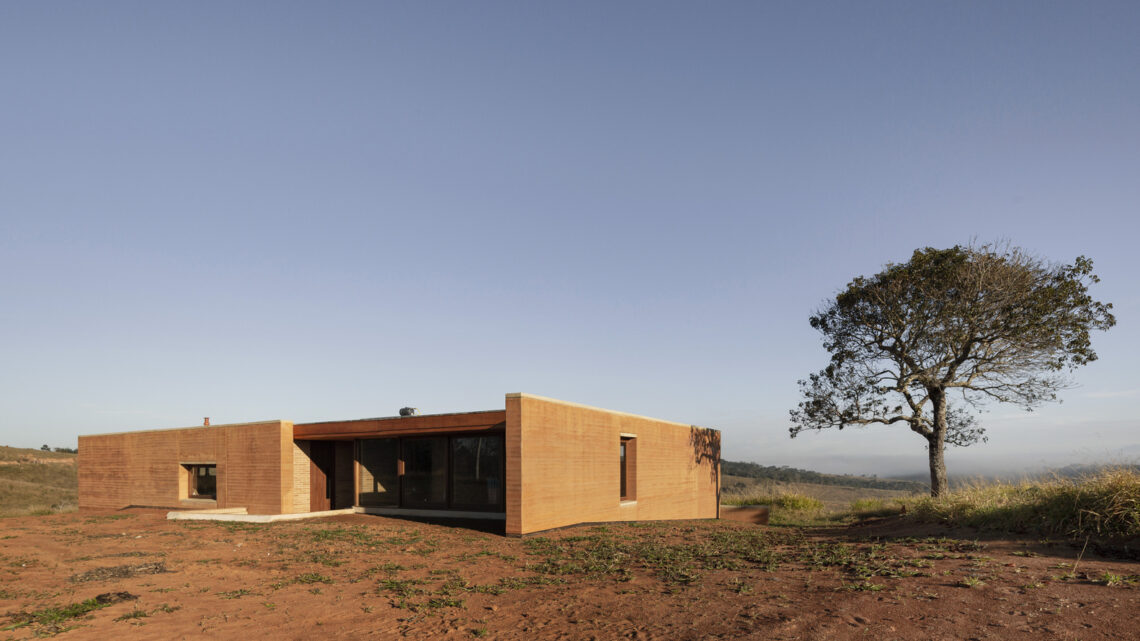 House in cunha / arquipélago arquitetos