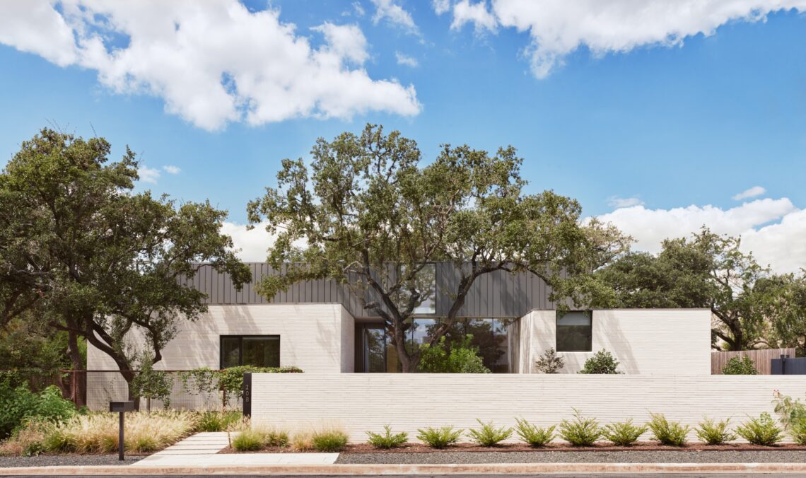 Westbrook residence / alterstudio architecture