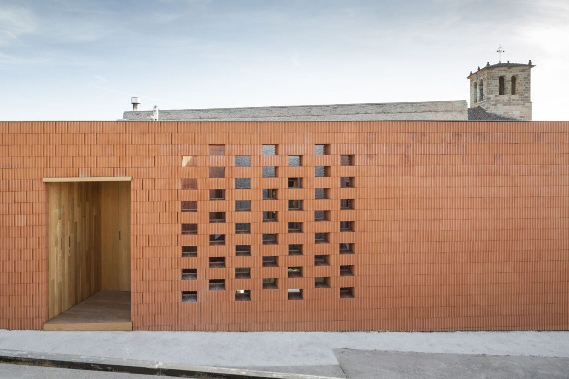 House in huerta de rey / mecanismo