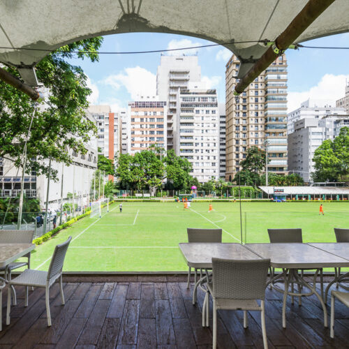 Bar futebol clube pinheiros / bacco arquitetos associados