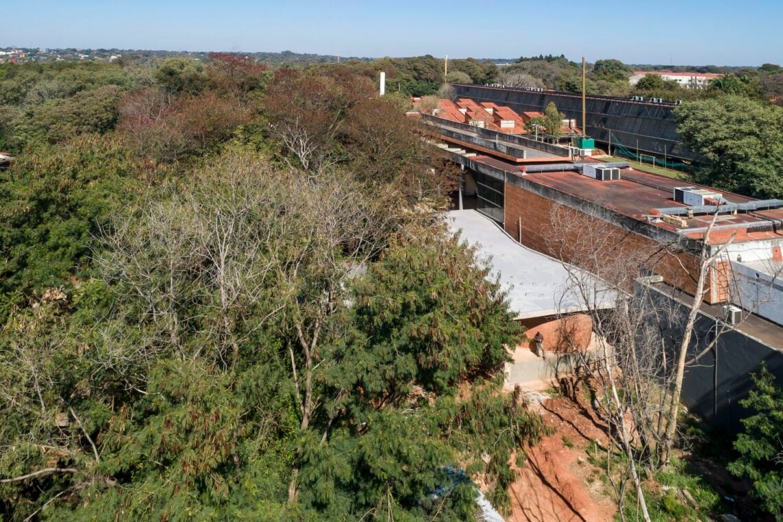 Sanitary Complex Faculty of Architecture, Design and Art of the National University of Asunción / Alberto Martinez + Guido Villalba + Yago García + tda